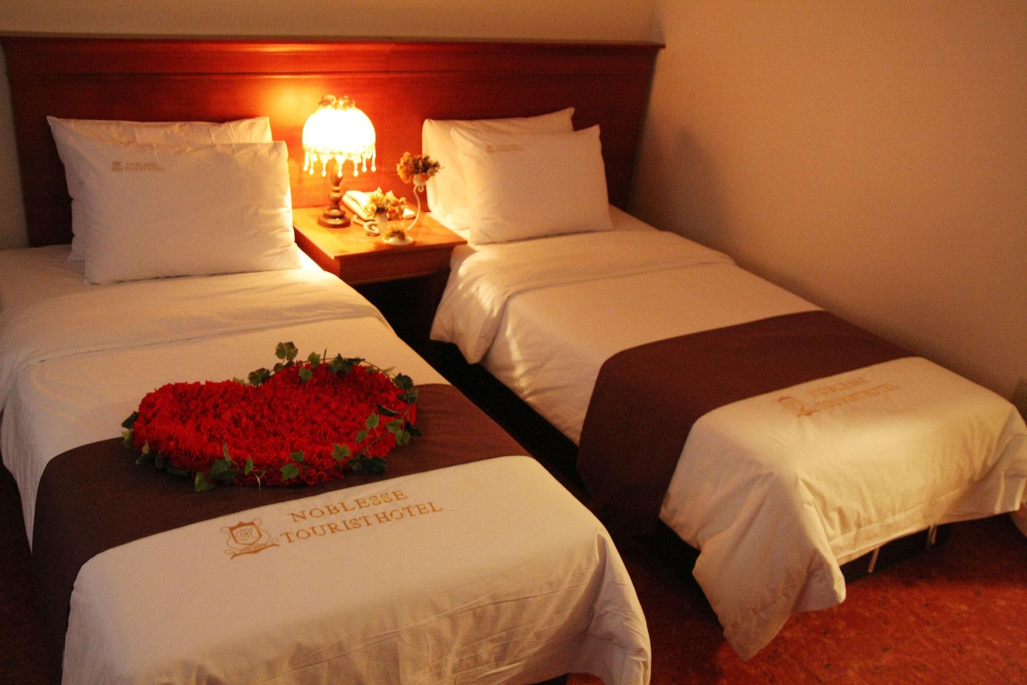 Noblesse Tourist Hotel Séoul Extérieur photo