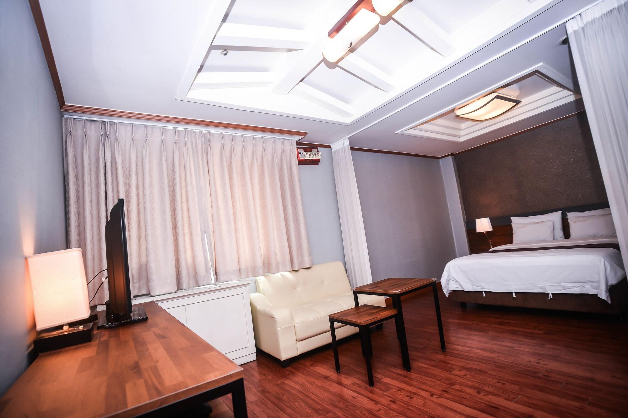 Noblesse Tourist Hotel Séoul Extérieur photo